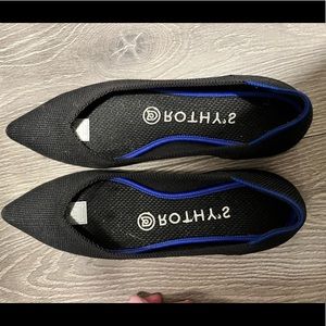 Black Rothy’s Pointed Toe Flat Size 6 Gently Worn Washable Inserts Included